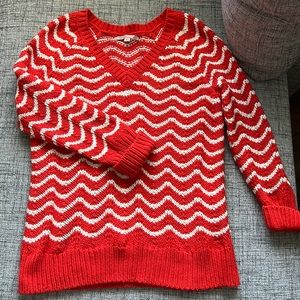 Like New GAP Knit Sweater Small